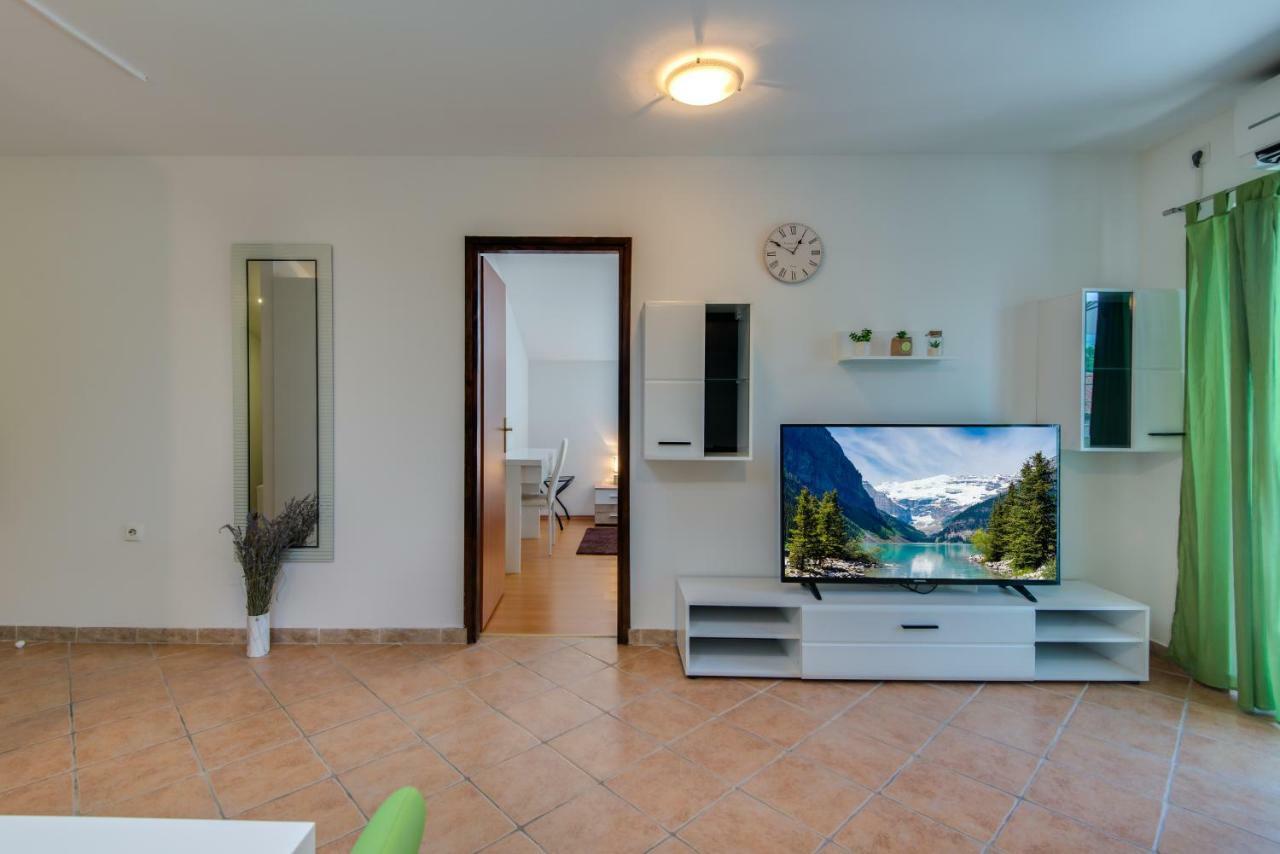 Apartmani Admiral Viskovo Екстер'єр фото